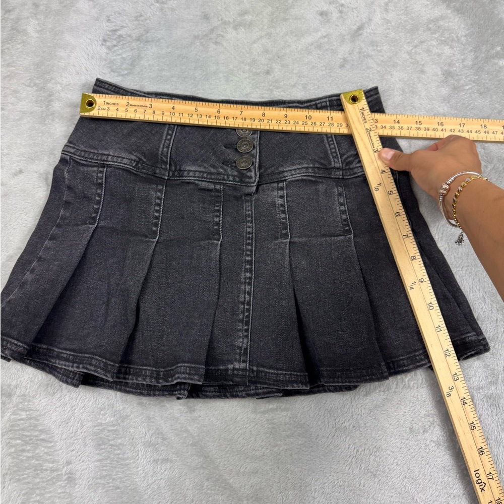 BDG Urban Outfitters Washed Black Button Kilt pleated skirt Sz S NWT Y2K Vibes - Picture 5 of 10